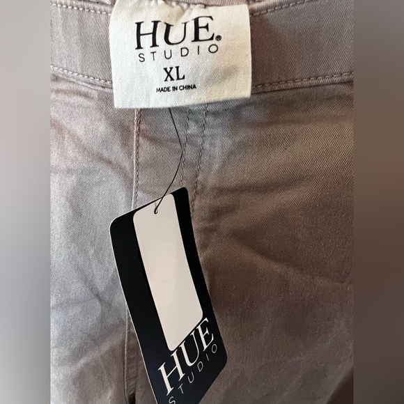 NWT Hue Studio Khaki Straight-Legged Pants, Size XL - Picture 2 of 5